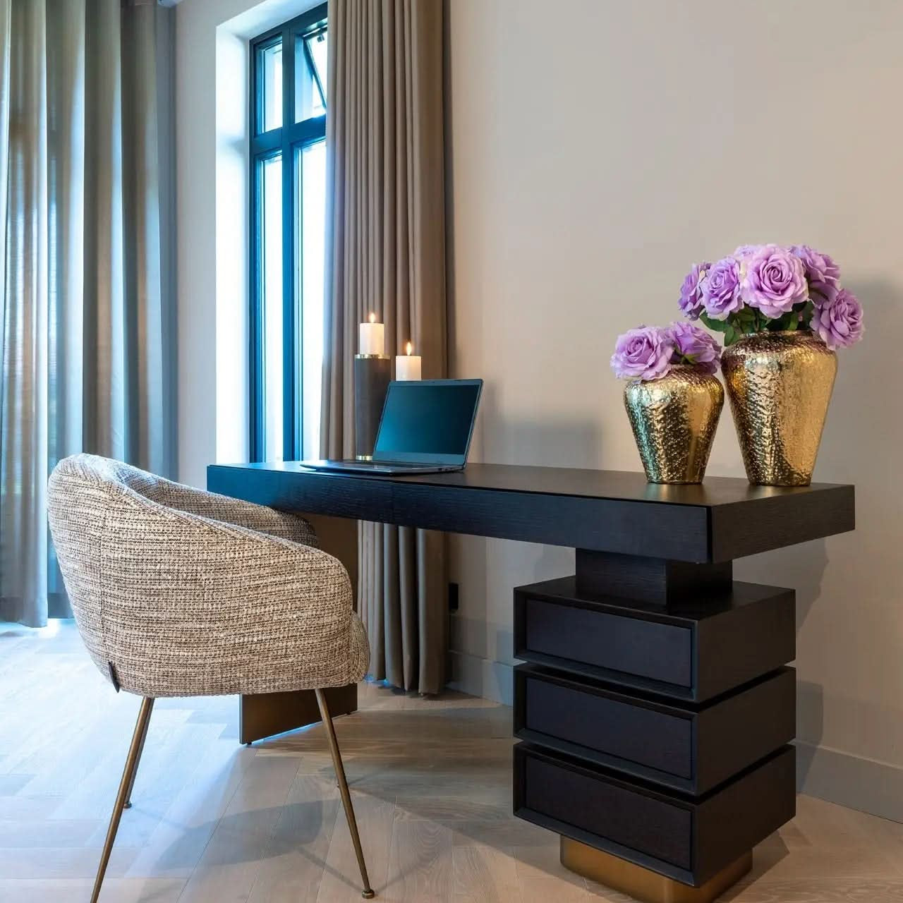 Richmond Interiors Connar 5 Drawer Desk in Charcoal
